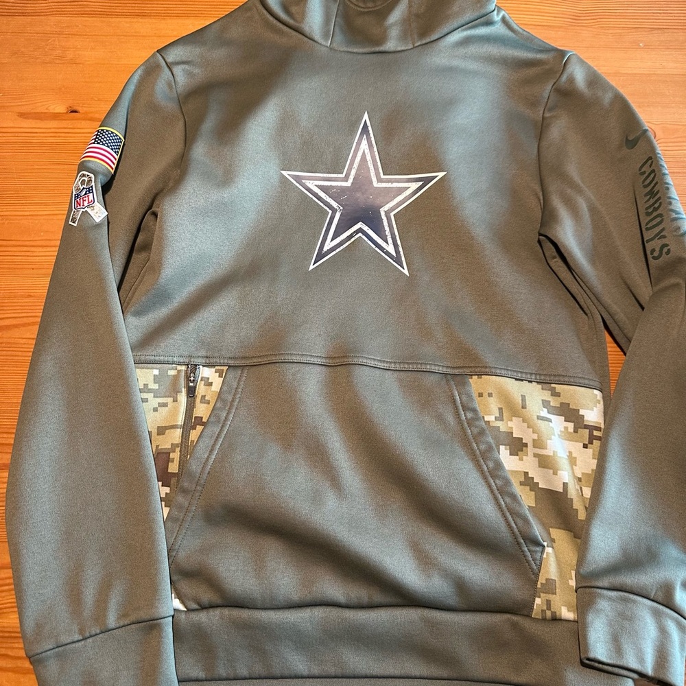 NFL Dallas Cowboy Salute to Service Therma-Fit Hoodie with Camouflage Accents